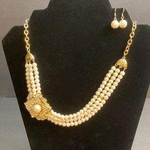 Pearl Frontal Necklace and Earrings Set NWT
